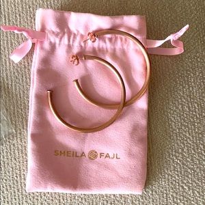 Sheila Faj fav hoops- 2.5” brushed rose gold NWT
